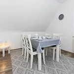 Im Haus Wiederkehr * Esens