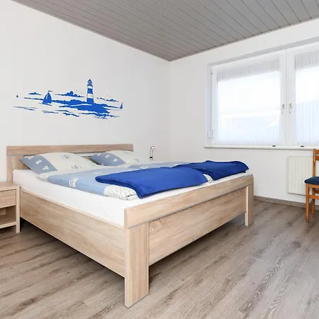 Im Haus Wiederkehr إِزينتْس